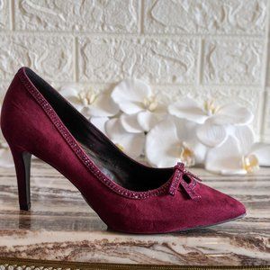 Le Chateau BNWT Stiletto Heels Pump Embelished